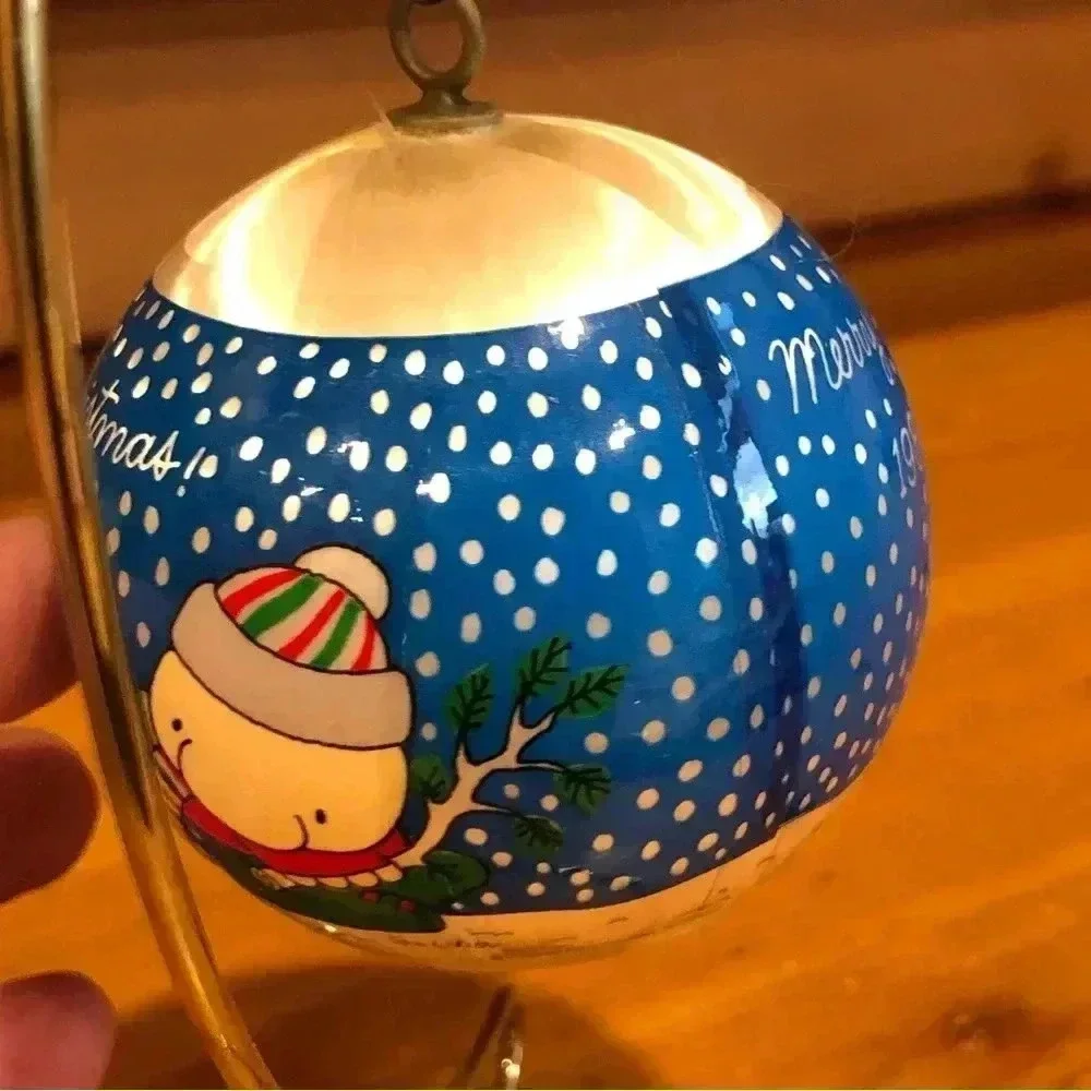 Ziggy 1983 Satin Ball Christmas Ornament